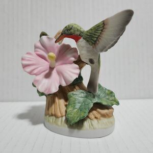Vintage 1991 Lefton Nest Egg Collection Hummingbird & Hibiscus Figurine 00242